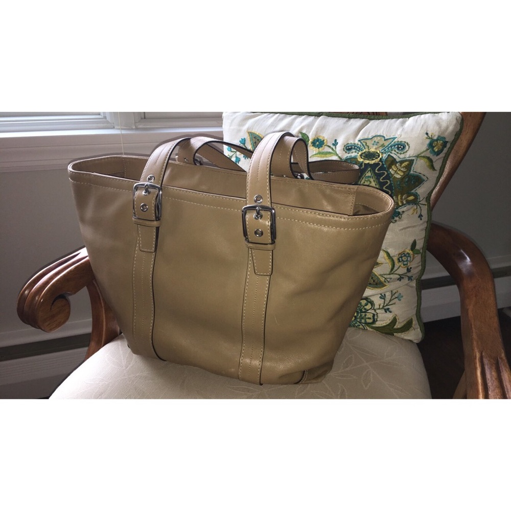 Coach Purse - Picture 2 of 5